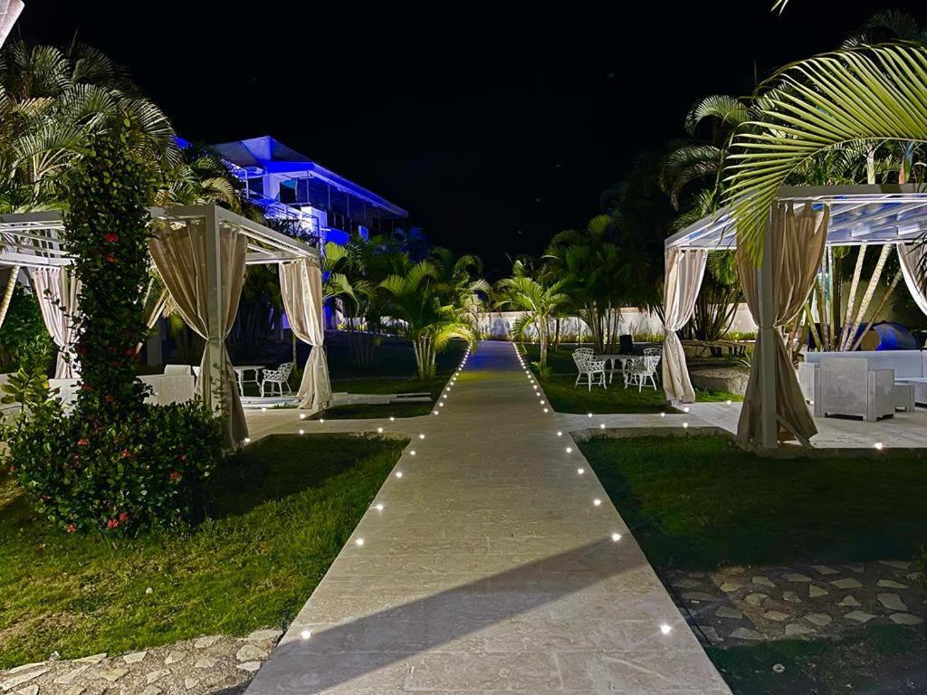 Daymond Blue Tropical Lodge Barahona Экстерьер фото